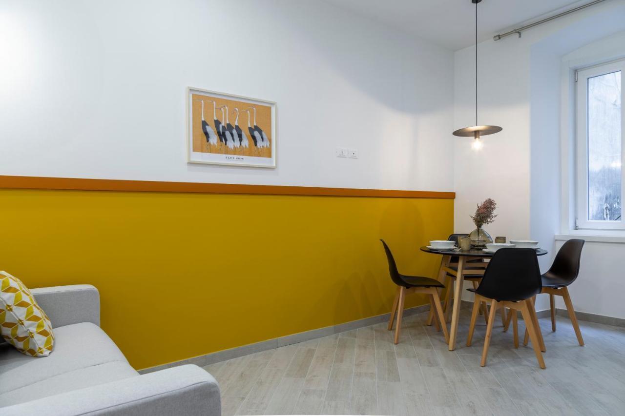 Stylish Apartment With An Arty Touch Fast Wifi Trieste Extérieur photo